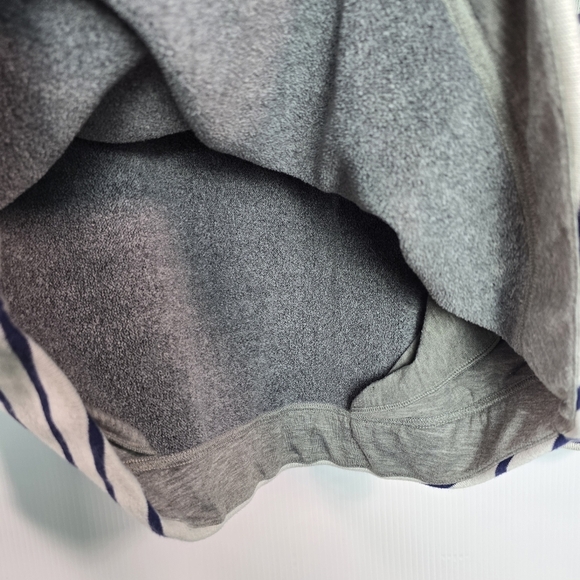 NWOT Vineyard Vines Women's Blue And White Striped PulloverTunicFunnelNeck SizeM - Picture 12 of 16